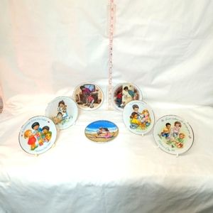 𝅺VINTAGE Avon mother's day plates (set of seven)